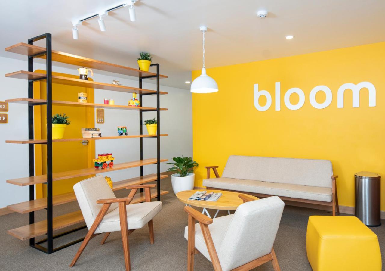 Bloom Hotel - Brookefield Bangalore Exteriör bild